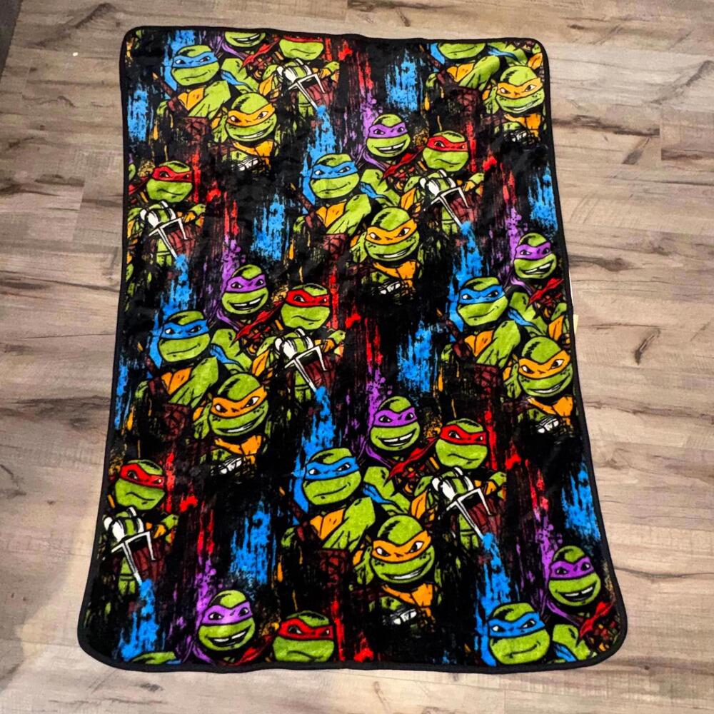 Teenage Mutant Ninja Turtle Plush Throw Blanket TMNT 2015 Nickelodeon 48 x 34